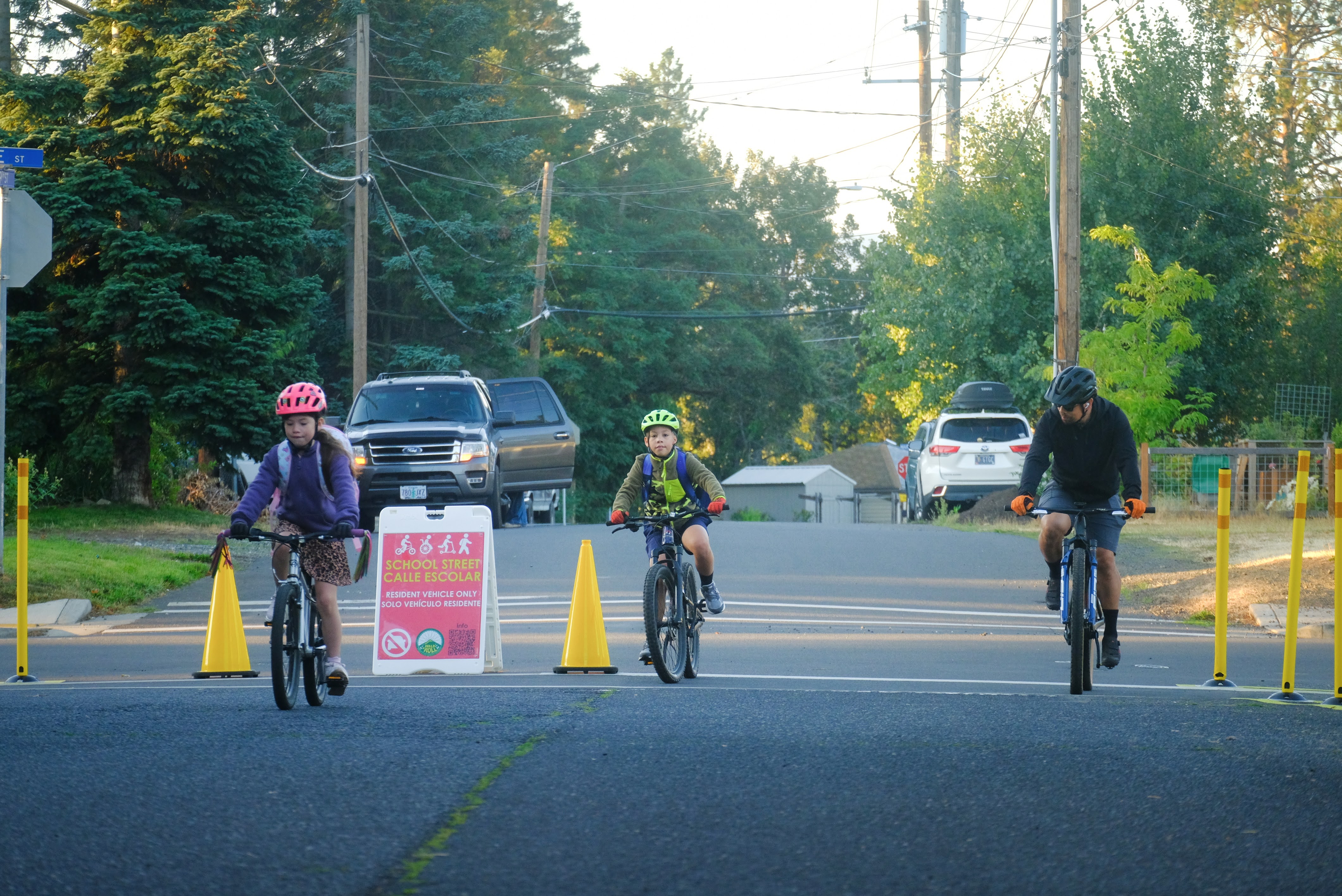 Someone biking in the Hood River Heights